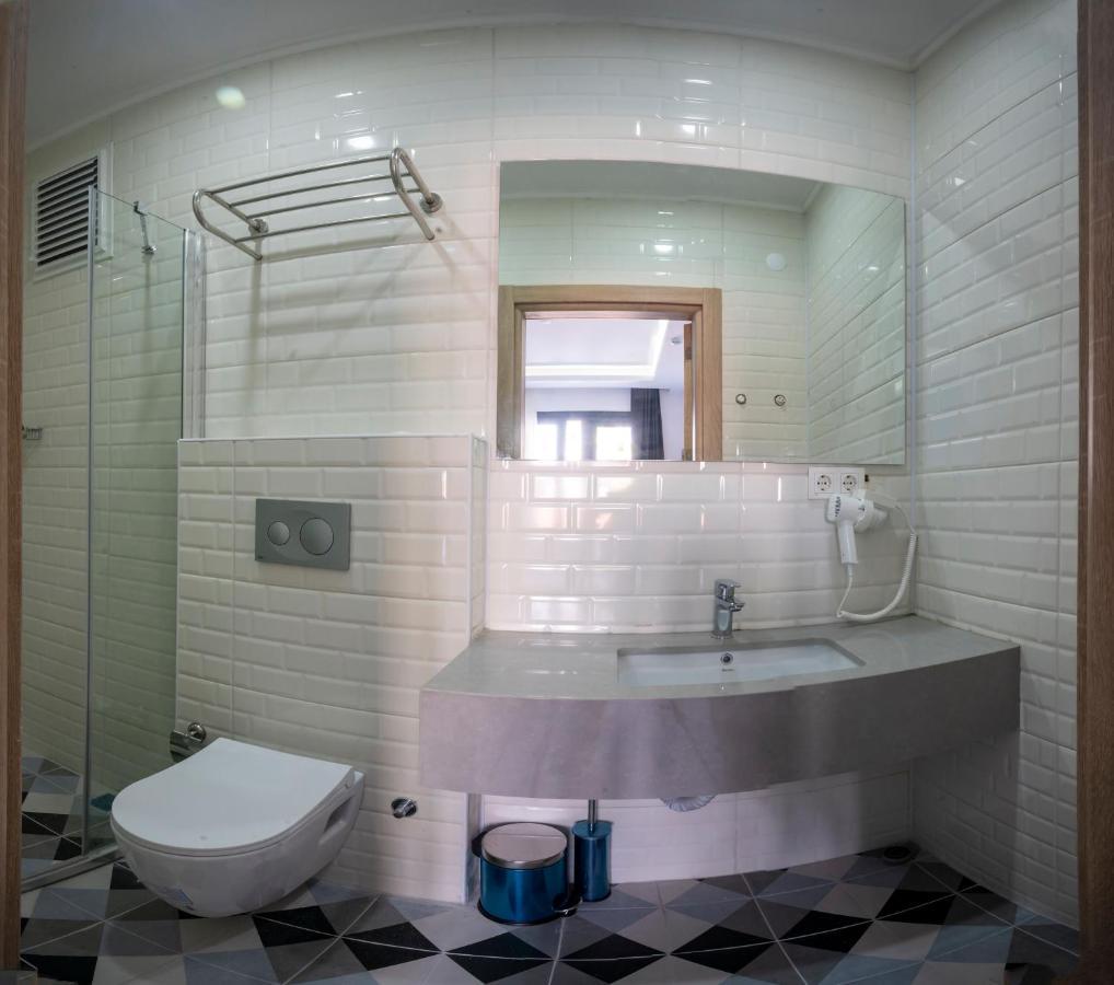 Okda Hotel Istanbul Bagian luar foto